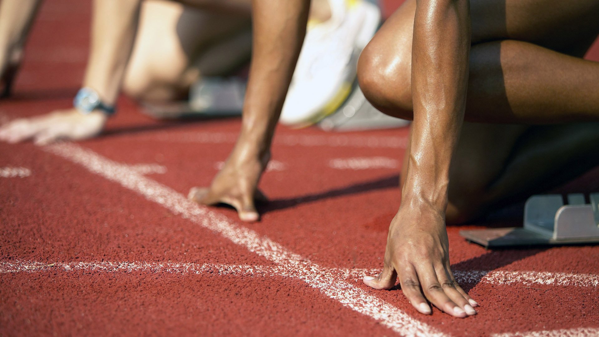 摩纳哥仰泳选手技术细腻，摩纳哥王妃游泳