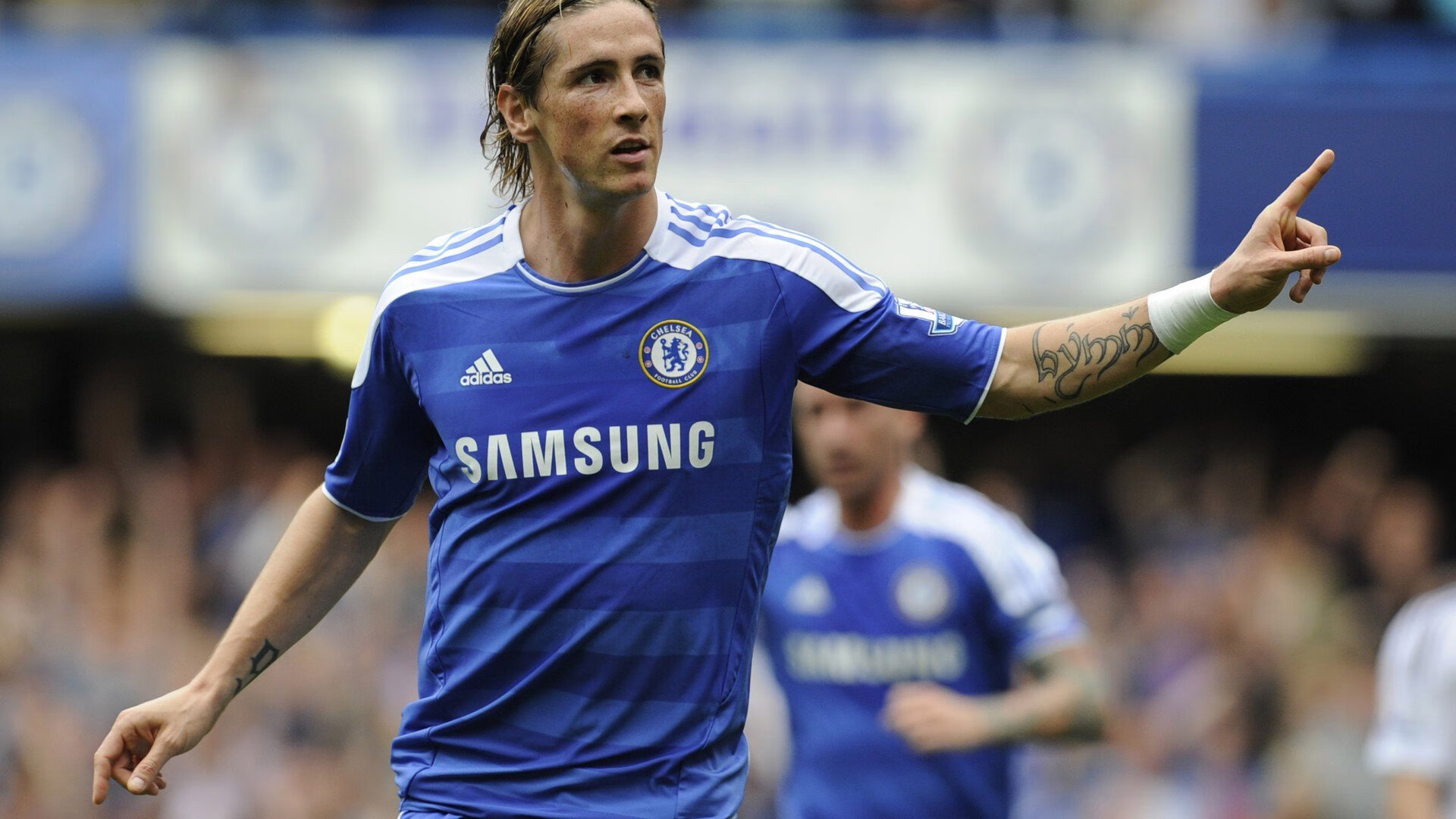 英超争夺白热化：最后角逐，精彩纷呈！，英超热刺别名白百何